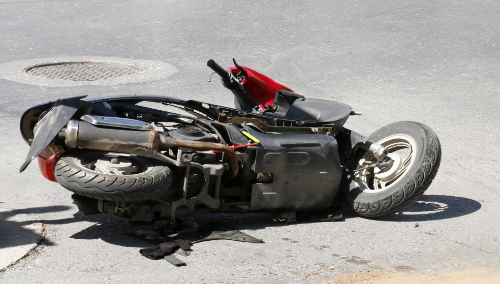 Τροχαίο με 20χρονο οδηγό μηχανής