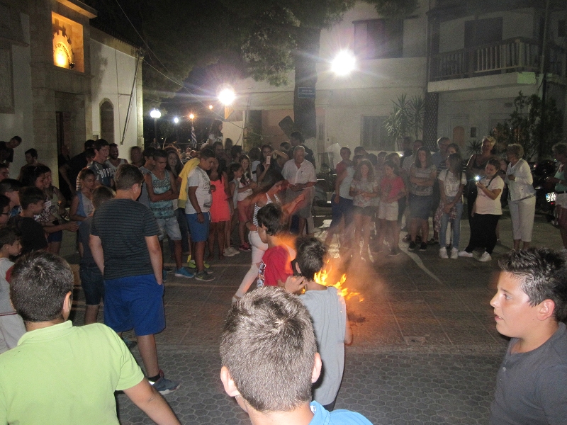 Ήρθαν οι Νορμανδοι και ξετρελάθηκαν με την Κρητική φιλοξενία-Δηλώνουν θαυμαστές του... ελαιολάδου (pics)