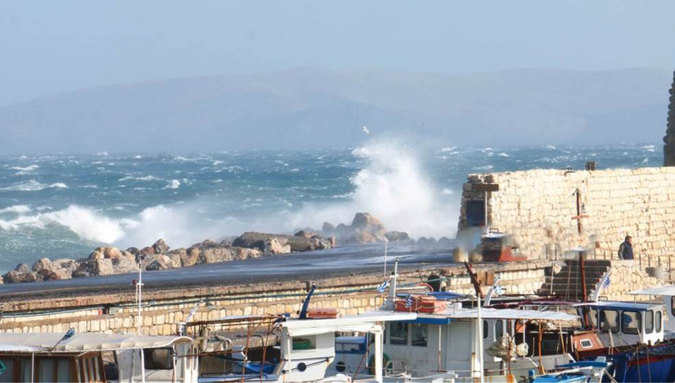 Τέλος στο απαγορευτικό απόπλου - Αναχωρούν κανονικά τα πλοία 